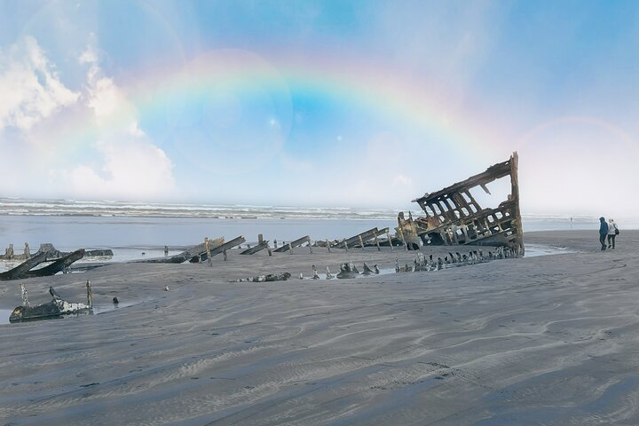 Wreck Of the Peter Iredale (A local landmark since 1906)